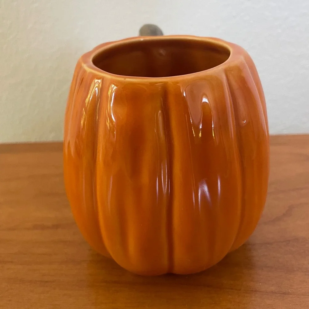 RARE!  Pottery Barn Rustic Pumpkin Ceramic Mug Orange Autumn Fall Halloween